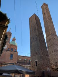 De skjeve tårn i Bologna